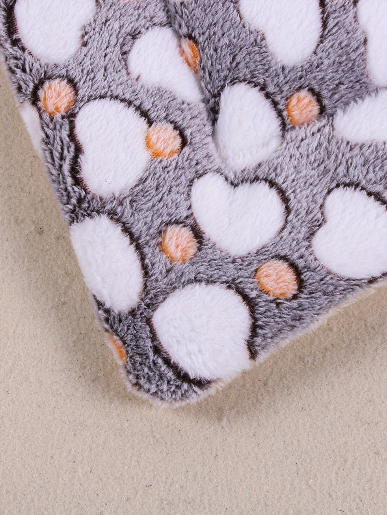 All-Season Dirt-Resistant Rectangular Pet Blanket - Comfortable Dog Paw Heart Print Pet Bed, 1pc