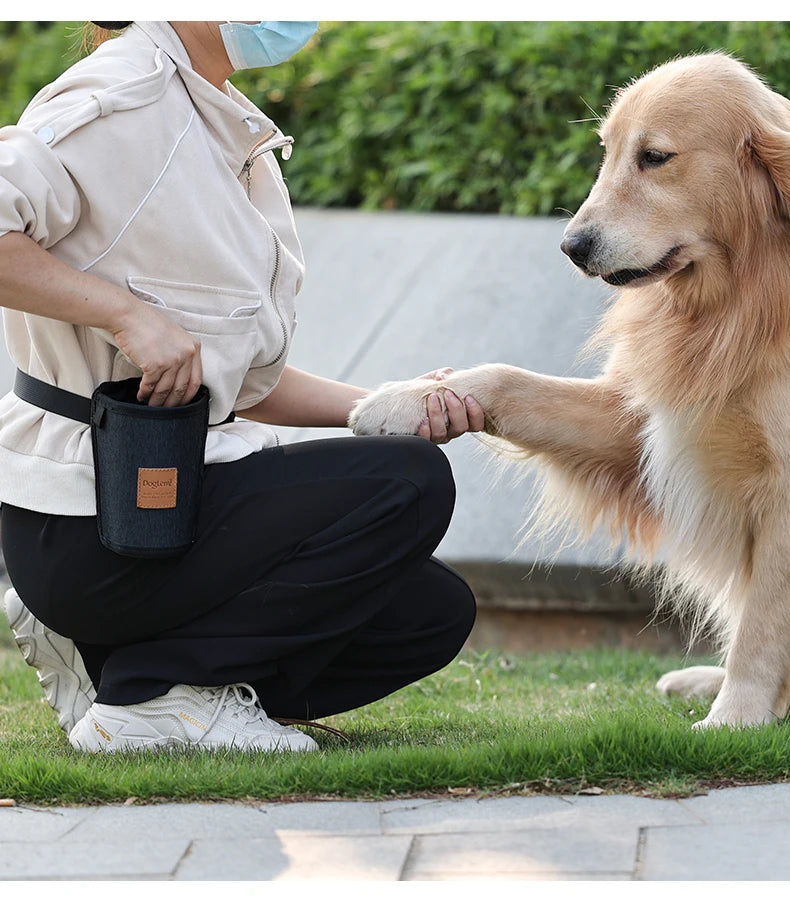 Portable Dog Snack Pocket Outdoor Walking Dog Snack Bag Pet Waist Pack Storage Pouch Puppy Training Bag Food Reward Pet Supplies