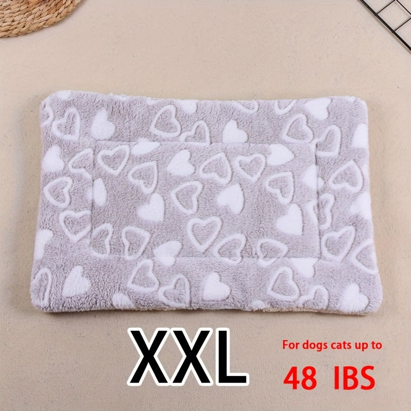 All-Season Dirt-Resistant Rectangular Pet Blanket - Comfortable Dog Paw Heart Print Pet Bed, 1pc