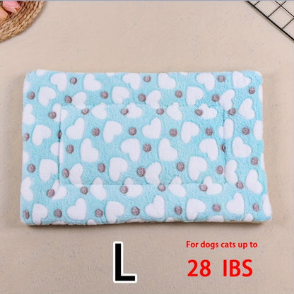 All-Season Dirt-Resistant Rectangular Pet Blanket - Comfortable Dog Paw Heart Print Pet Bed, 1pc