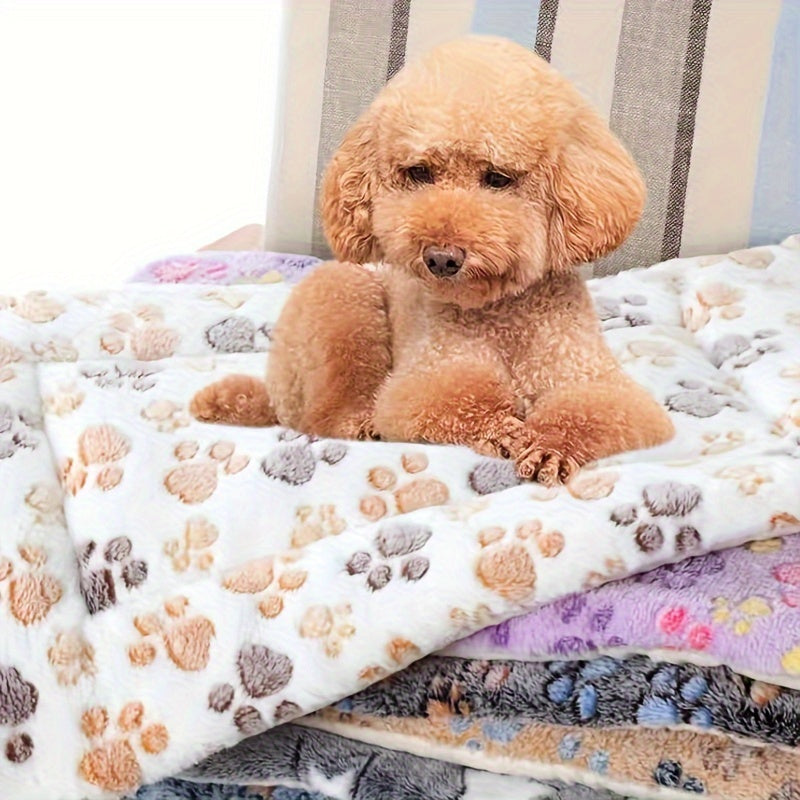 All-Season Dirt-Resistant Rectangular Pet Blanket - Comfortable Dog Paw Heart Print Pet Bed, 1pc