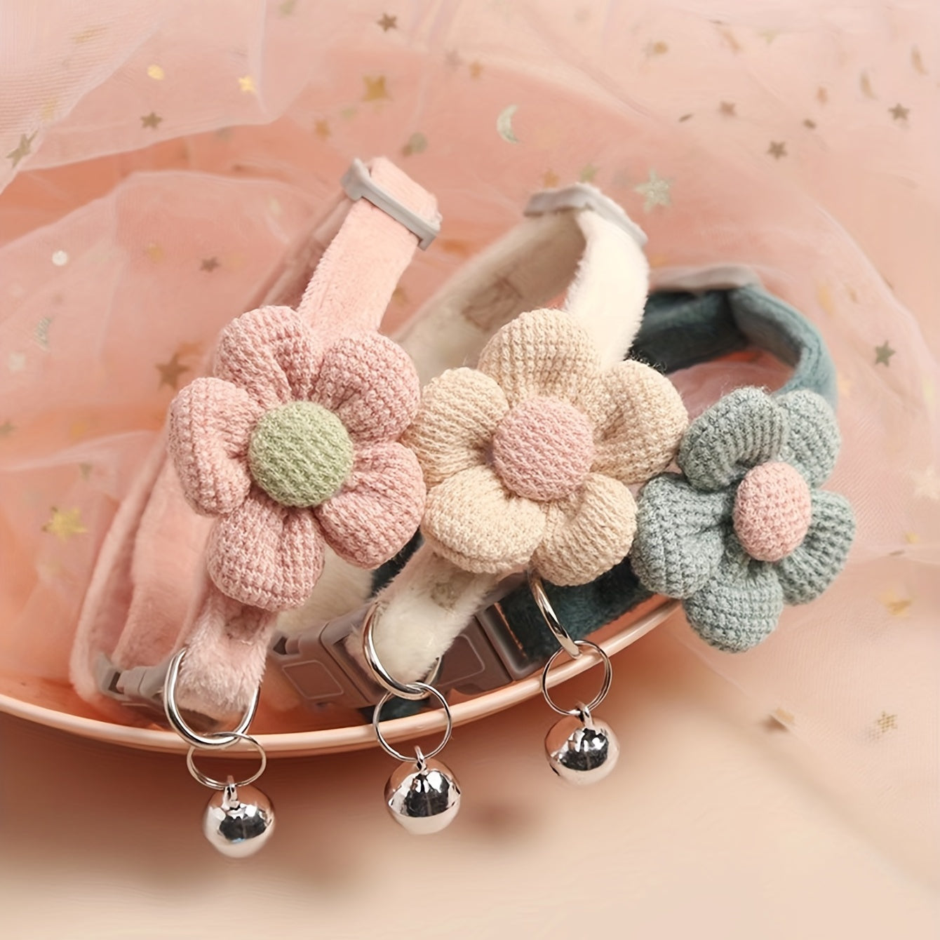 1pc Cute Dog Necklace with Flower Decor and Bell Strap - Pet Collars and Leads for Stylish Pups